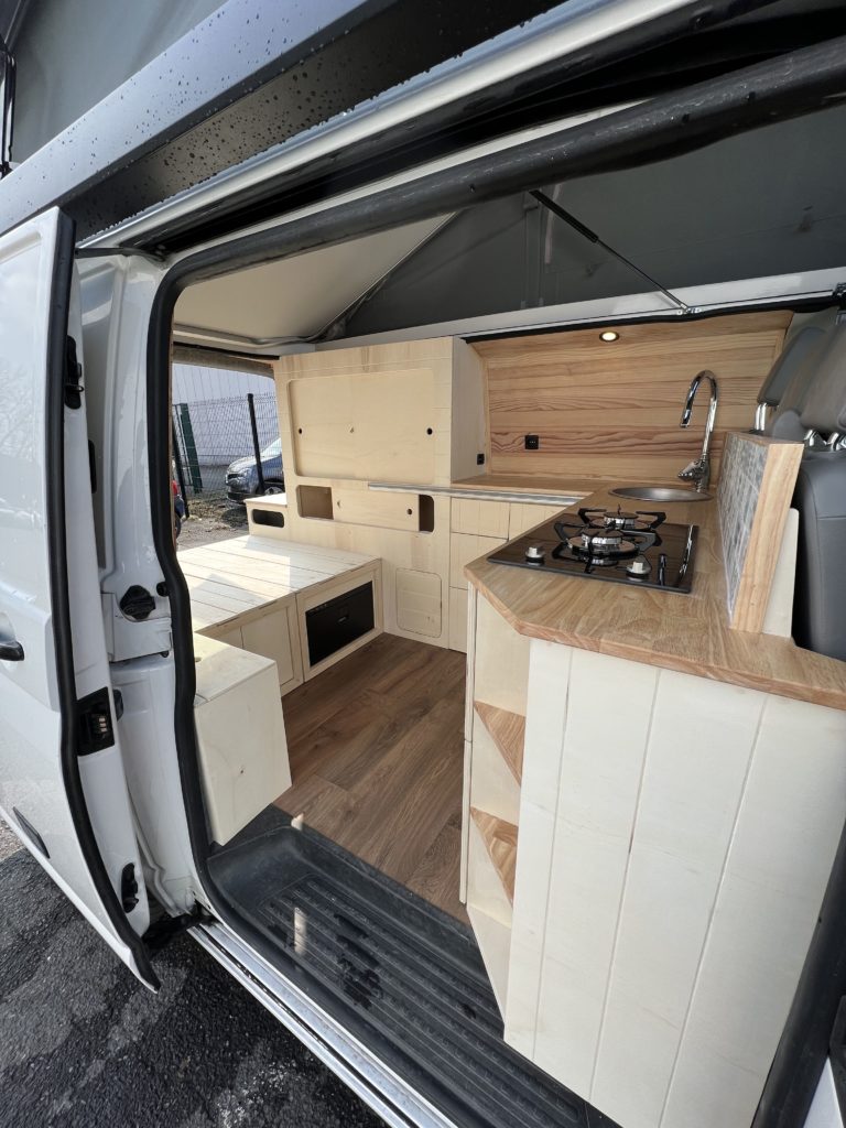 Popaul – Volkswagen Transporter V H1L2 kitchen