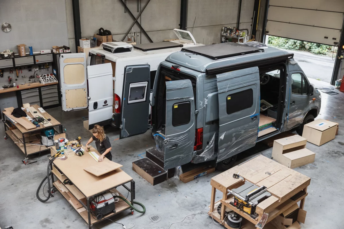 Atelier Oley Workshop — aménagement de fourgon sur-mesure à Roncq