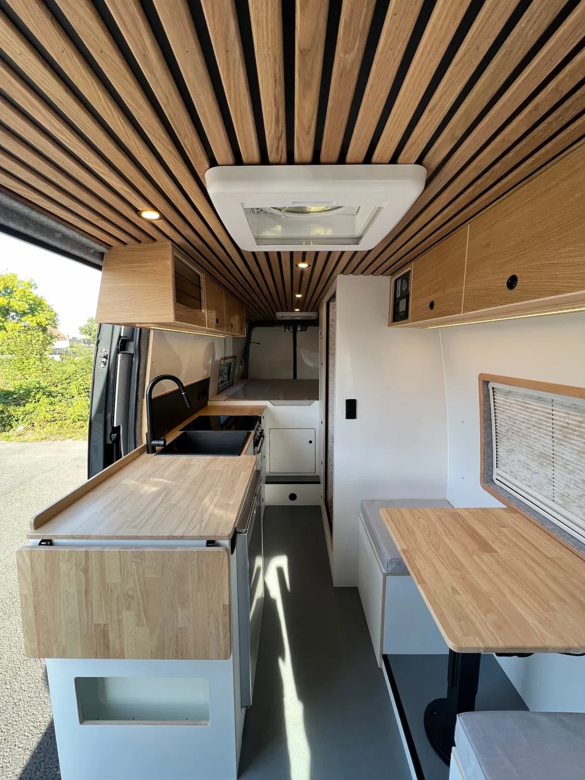 Aménagement Mercedes Sprinter L4H2 Marvin par Oley Workshop